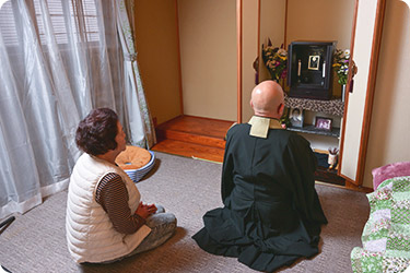 自宅墓にお参り